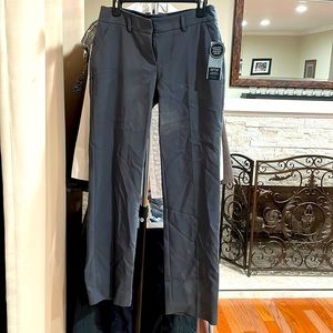 Apt 9 Straight leg mid rise size 6 dress pants
